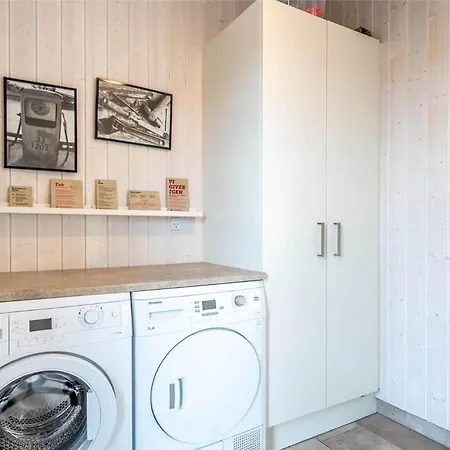 450-hvide-sande-karen-brands-vej-183 Σπίτι διακοπών *